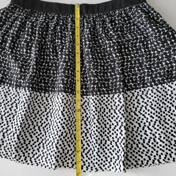 Kensie Bubble and Polka Dot Black and White Skirt - Picture 8 of 9